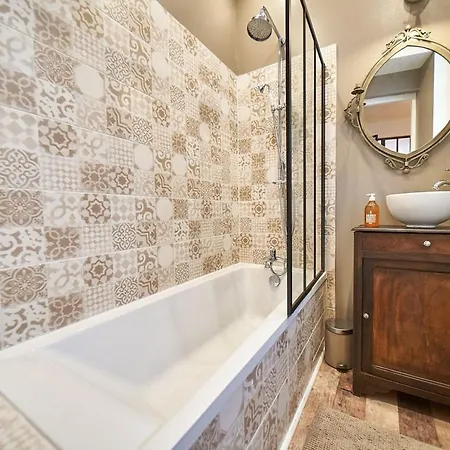 Apartment Charming Cocoon Slopes Of Croix-rousse Place Sathonay Lyon